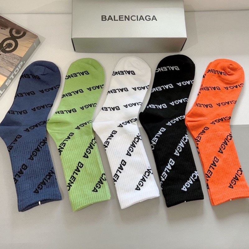 BALENCIAGA